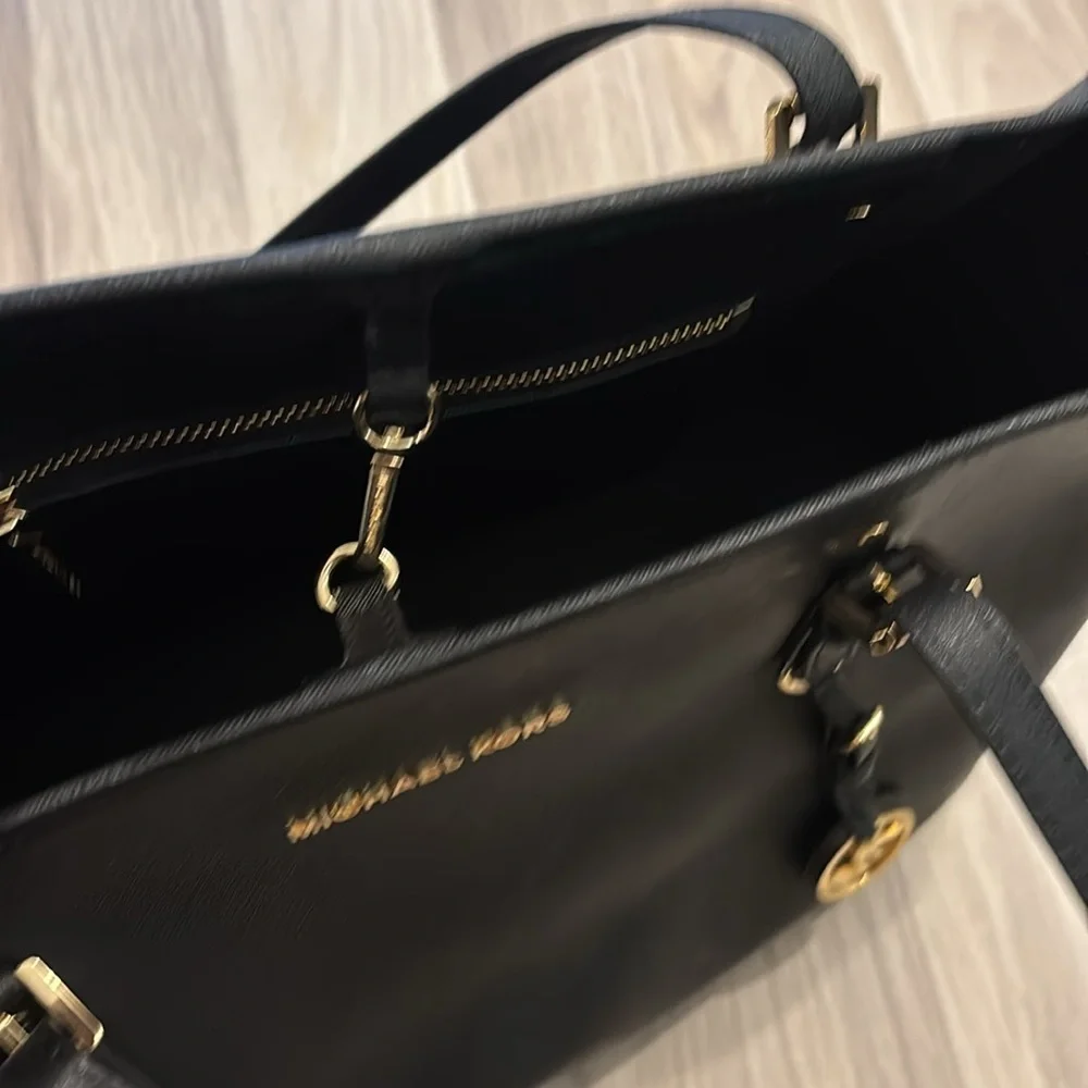 Michael Kors Jet‎ Set Black Saffiano Travel Tote Leather Bag